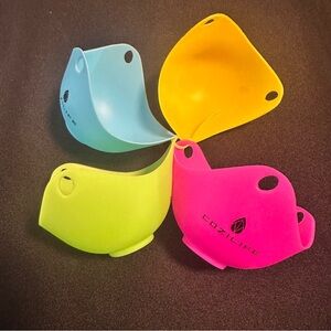 Egg Poacher – COZILIFE‎ Silicone Egg Poaching Cups, BPA Free, Set of 4